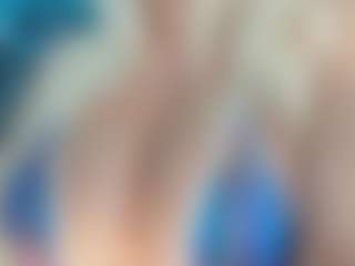 adrianna777's Live Sex Cam Show