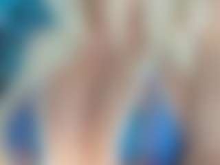 adrianna777's Live Sex Cam Show