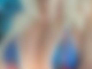 adrianna777's Live Sex Cam Show