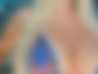 adrianna777's Live Sex Cam Show