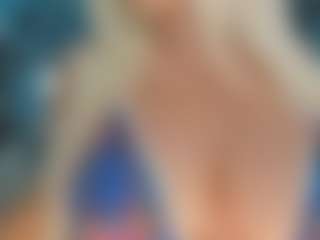 adrianna777's Live Sex Cam Show