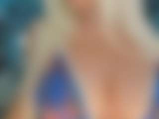 adrianna777's Live Sex Cam Show
