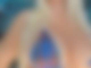 adrianna777's Live Sex Cam Show