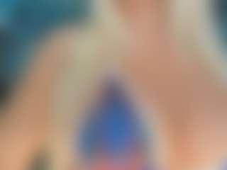 adrianna777's Live Sex Cam Show