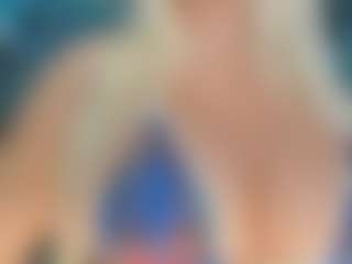 adrianna777's Live Sex Cam Show