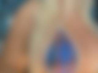adrianna777's Live Sex Cam Show
