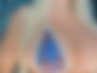 adrianna777's Live Sex Cam Show