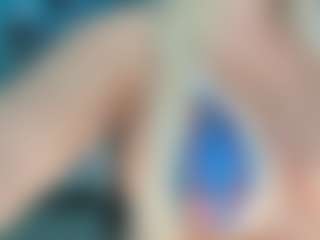 adrianna777's Live Sex Cam Show
