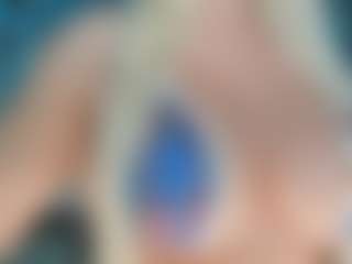 adrianna777's Live Sex Cam Show