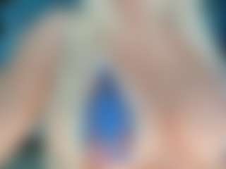 adrianna777's Live Sex Cam Show