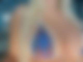 adrianna777's Live Sex Cam Show