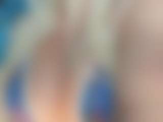 adrianna777's Live Sex Cam Show