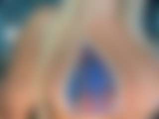 adrianna777's Live Sex Cam Show