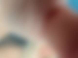 adrianna777's Live Sex Cam Show