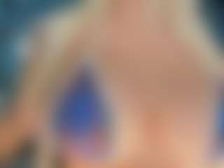 adrianna777's Live Sex Cam Show