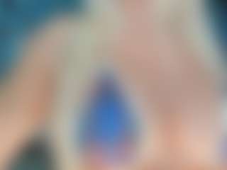 adrianna777's Live Sex Cam Show