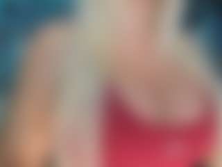 adrianna777's Live Sex Cam Show