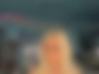 adrianna777's Live Sex Cam Show