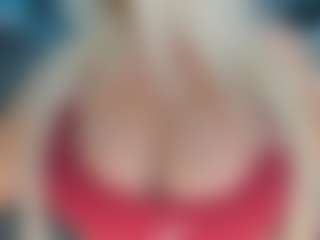 adrianna777's Live Sex Cam Show