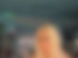 adrianna777's Live Sex Cam Show