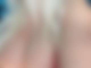 adrianna777's Live Sex Cam Show