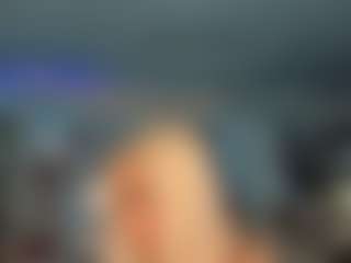 adrianna777's Live Sex Cam Show