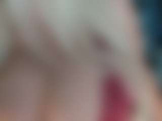 adrianna777's Live Sex Cam Show