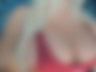 adrianna777's Live Sex Cam Show