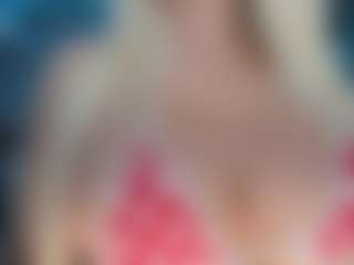 adrianna777's Live Sex Cam Show