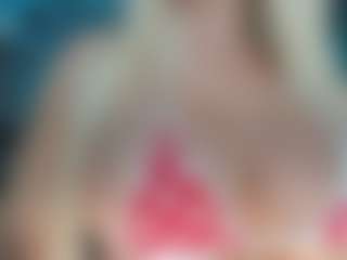 adrianna777's Live Sex Cam Show