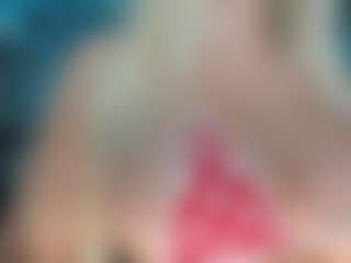 adrianna777's Live Sex Cam Show