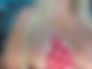 adrianna777's Live Sex Cam Show