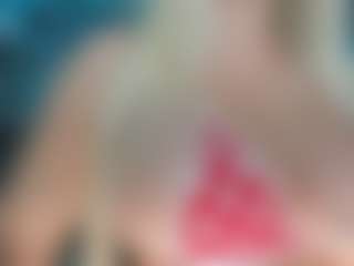 adrianna777's Live Sex Cam Show