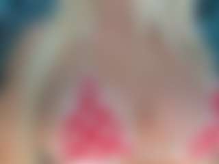 adrianna777's Live Sex Cam Show