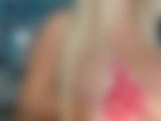 adrianna777's Live Sex Cam Show