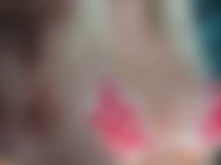adrianna777's Live Sex Cam Show