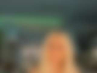 adrianna777's Live Sex Cam Show