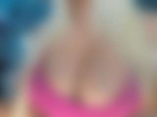 adrianna777's Live Sex Cam Show