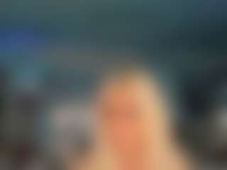 adrianna777's Live Sex Cam Show