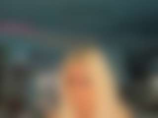 adrianna777's Live Sex Cam Show