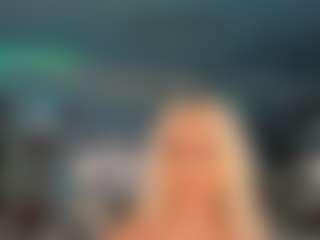 adrianna777's Live Sex Cam Show