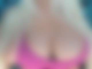 adrianna777's Live Sex Cam Show