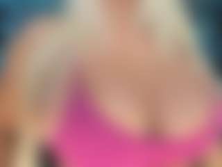 adrianna777's Live Sex Cam Show