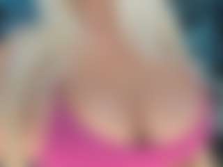 adrianna777's Live Sex Cam Show