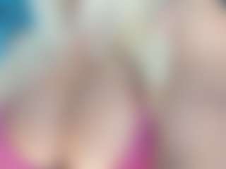 adrianna777's Live Sex Cam Show