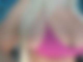 adrianna777's Live Sex Cam Show