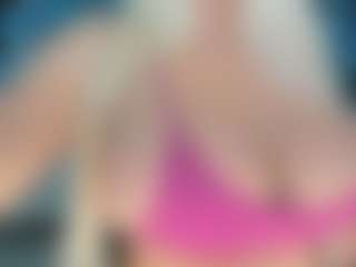 adrianna777's Live Sex Cam Show
