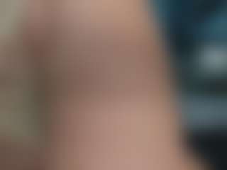 adrianna777's Live Sex Cam Show
