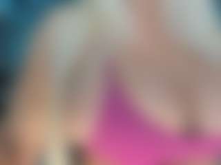 adrianna777's Live Sex Cam Show