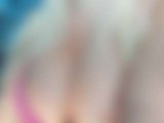 adrianna777's Live Sex Cam Show